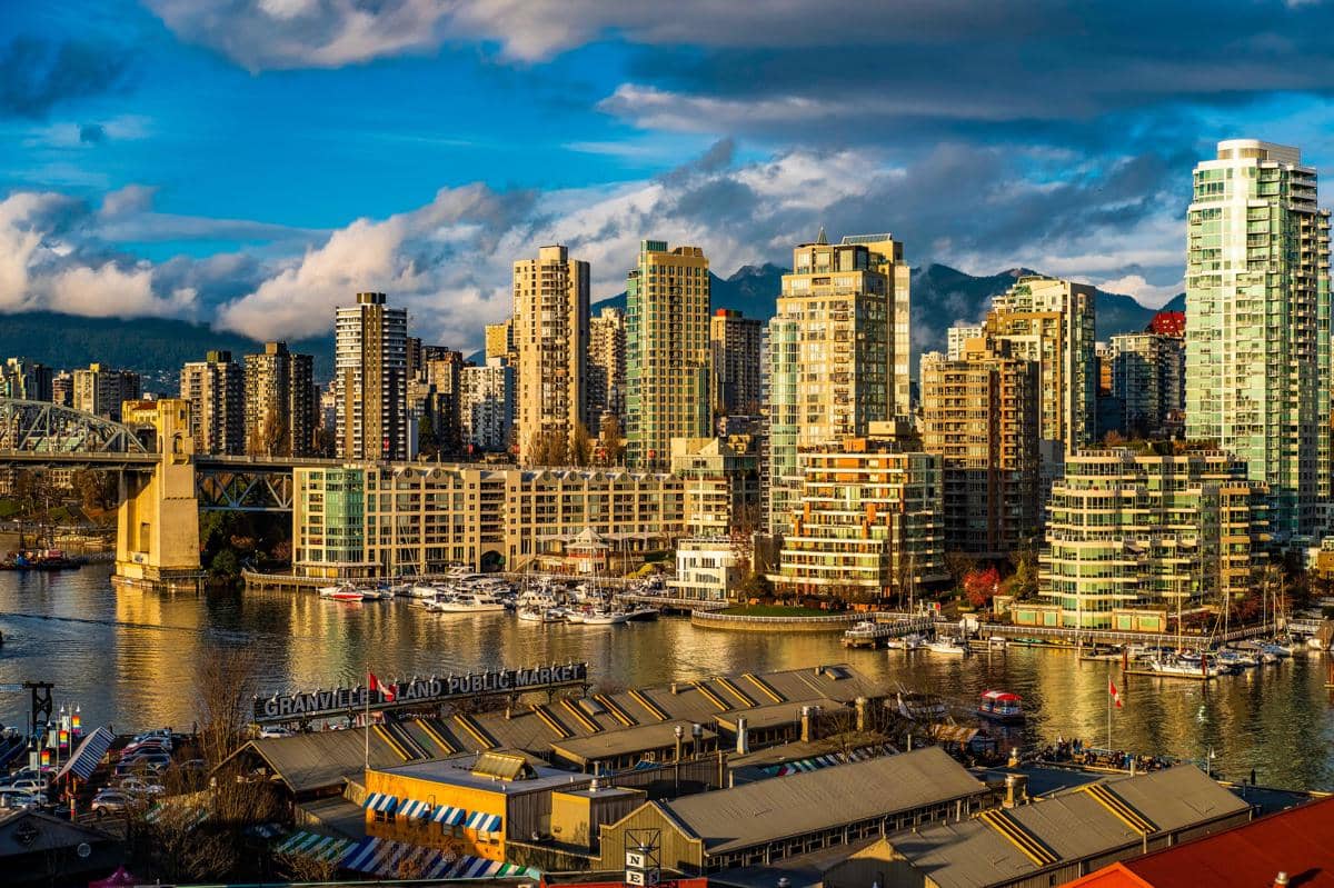 potret Vancouver dengan lautan kaca