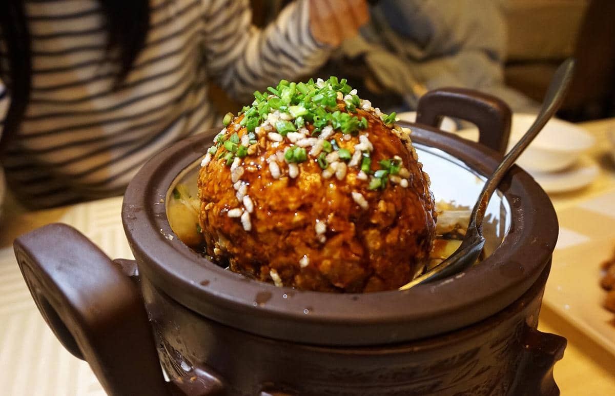 ilustrasi lion's head meatballs
