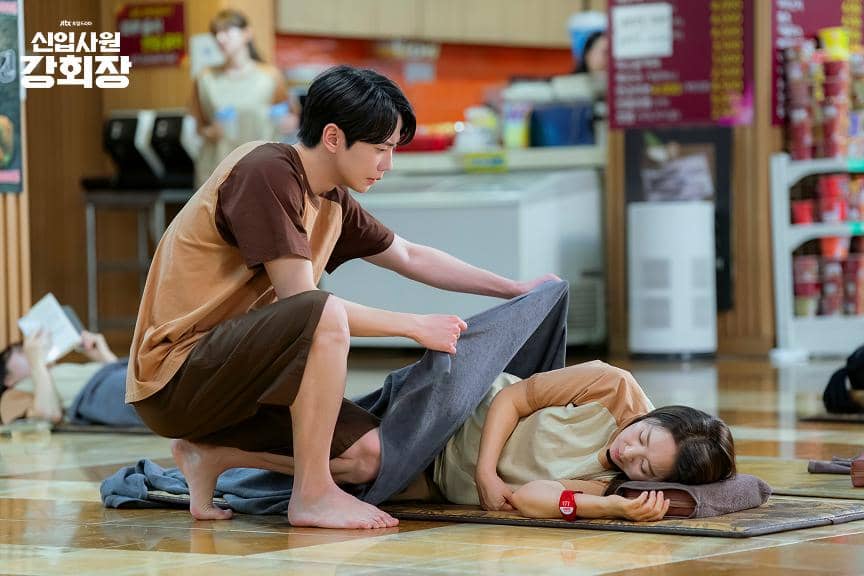 cuplikan drama Reborn Rookie