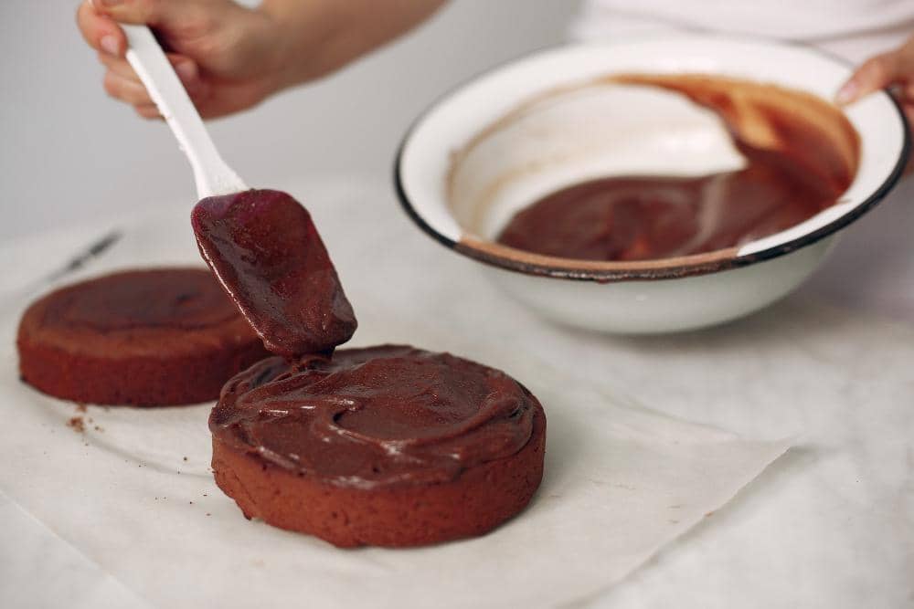 4 Tips Membuat Ganache Menempel Pada Kue, Perhatikan Suhu!