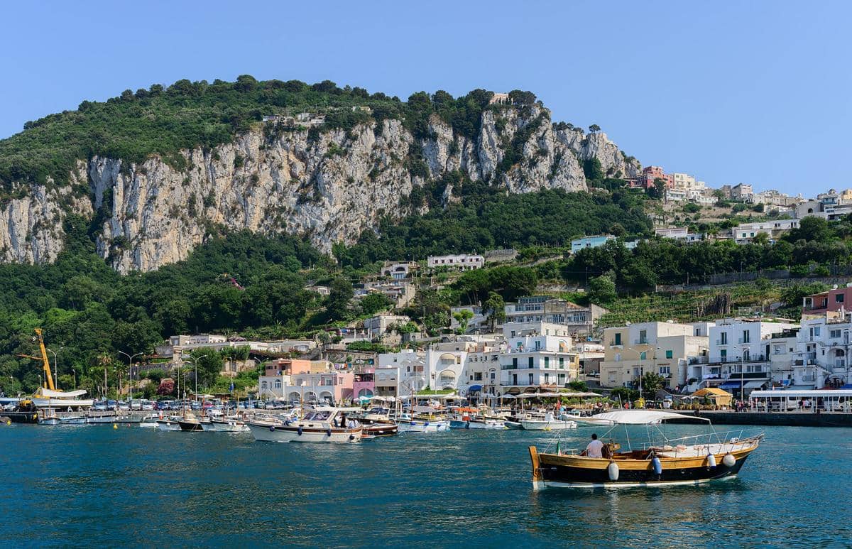 potret pulau Capri