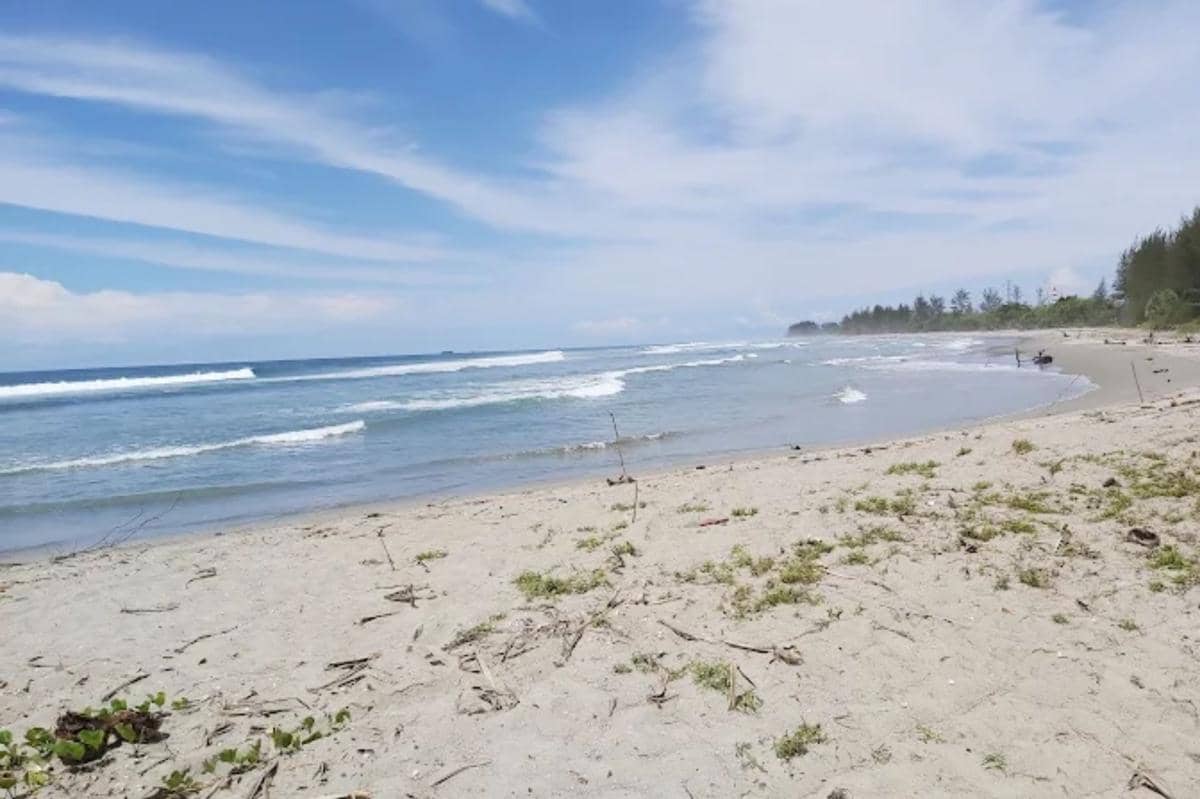 Pantai Teluk Sepang, Bengkulu