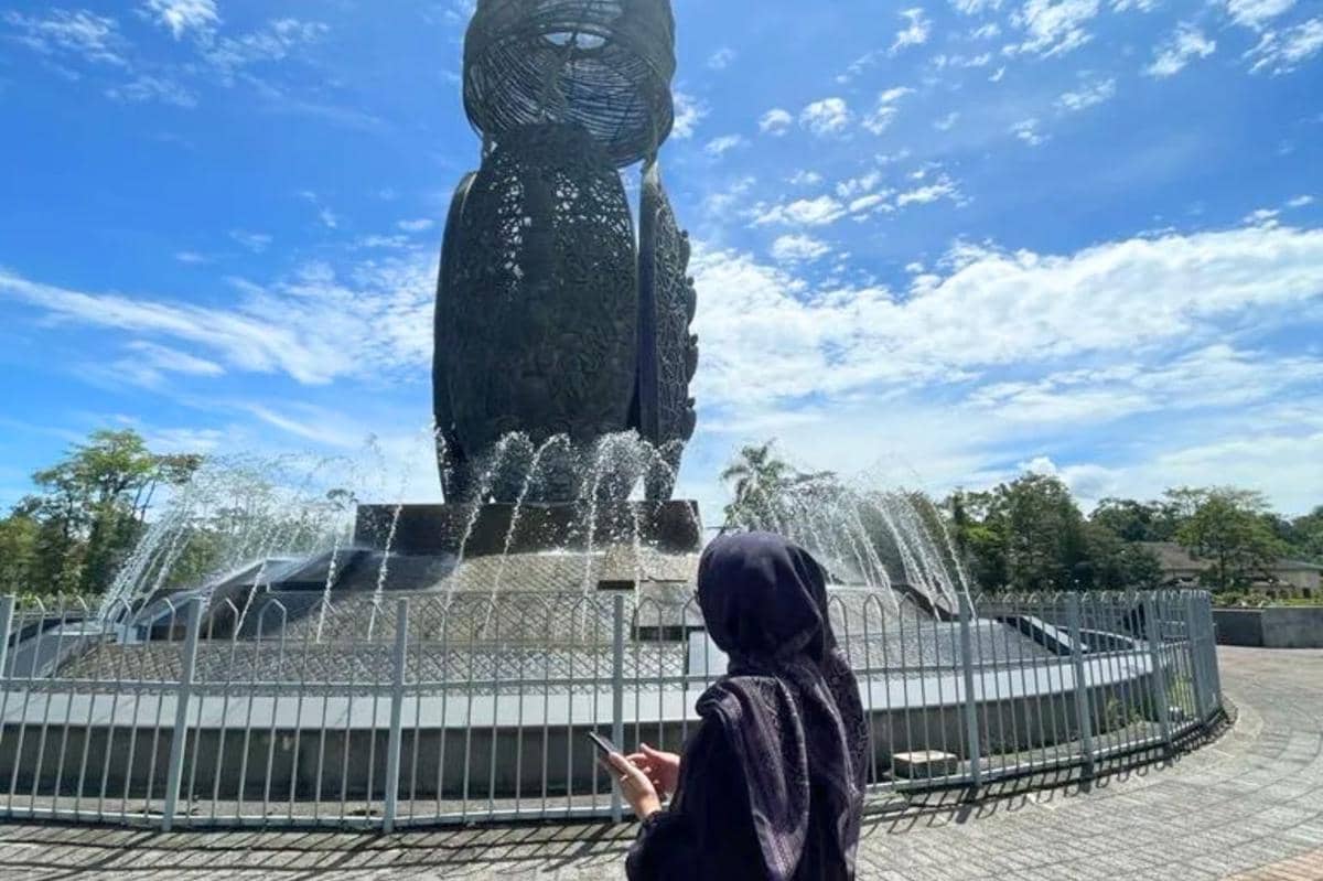 Alun-Alun Kuala Kencana, Timika, Papua