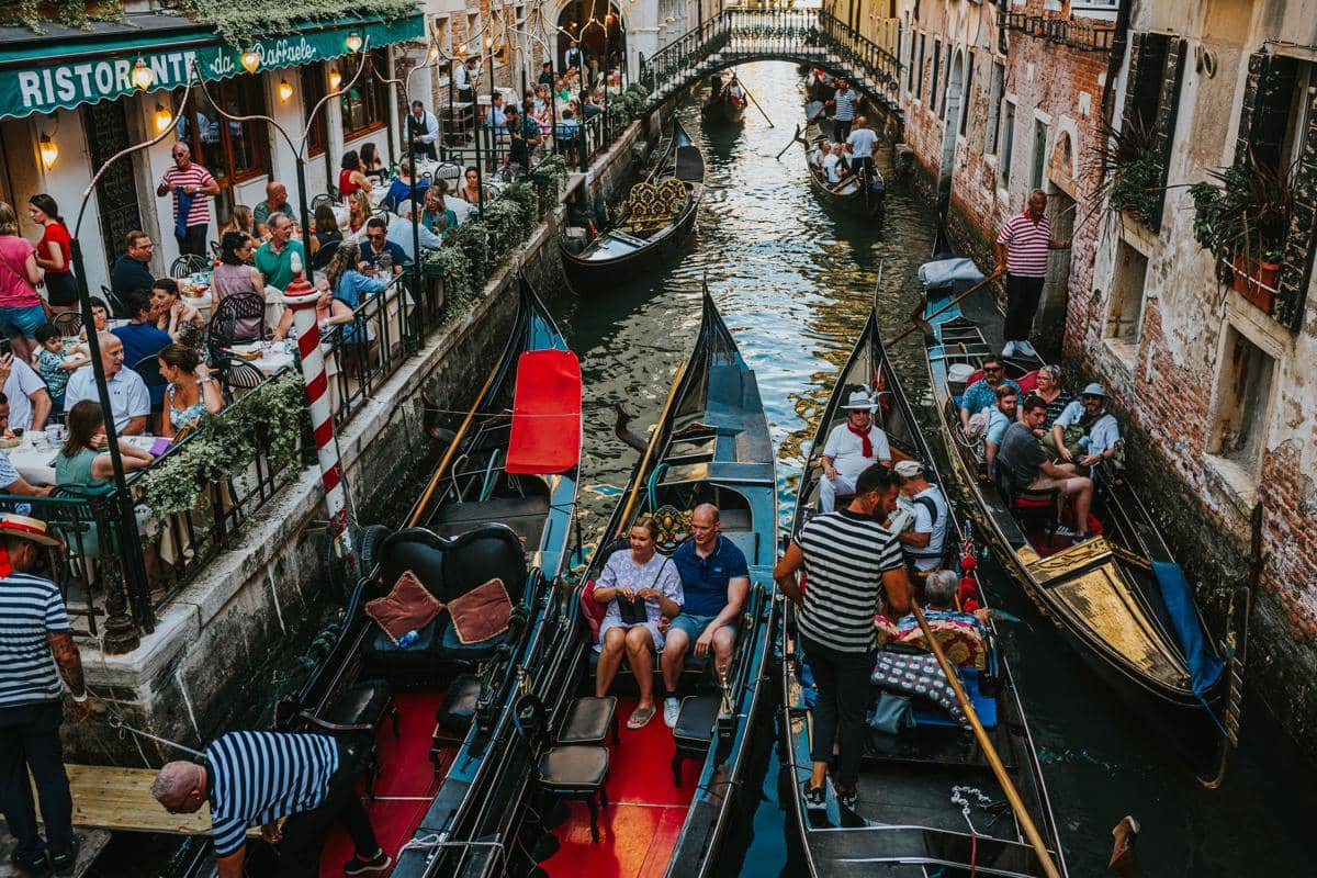 Venesia