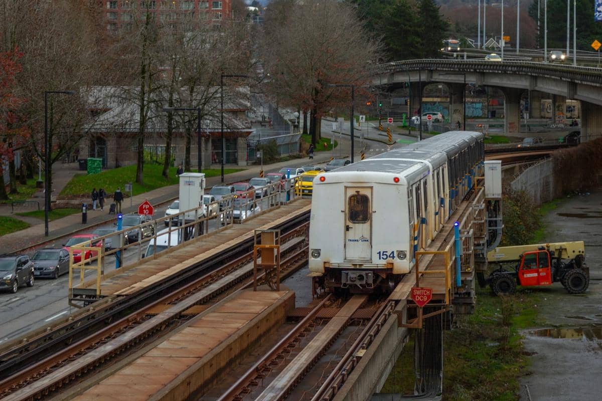 ilustrasi jalur SkyTrain Vancouver