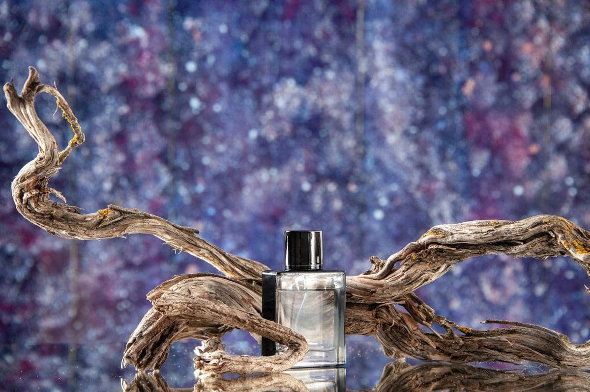 5 Rekomendasi Parfum Aroma Pinus yang Segarnya Awet Banget