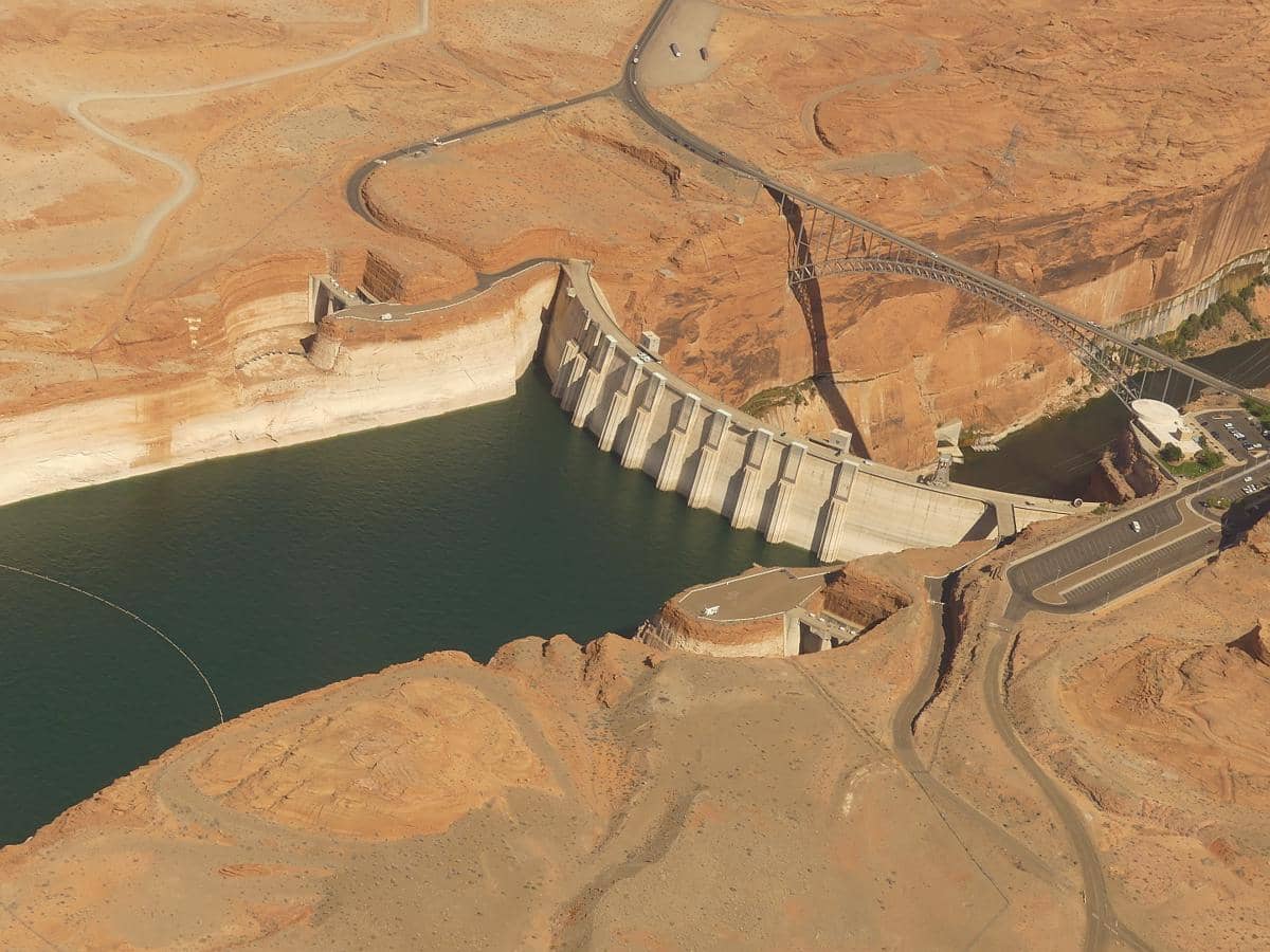 Bendungan Glen Canyon