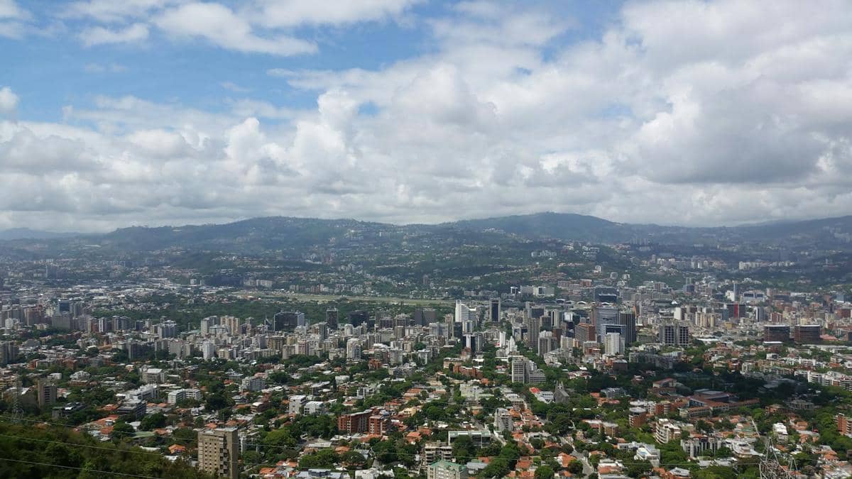 Pemandangan kota Caracas di Venezuela. 