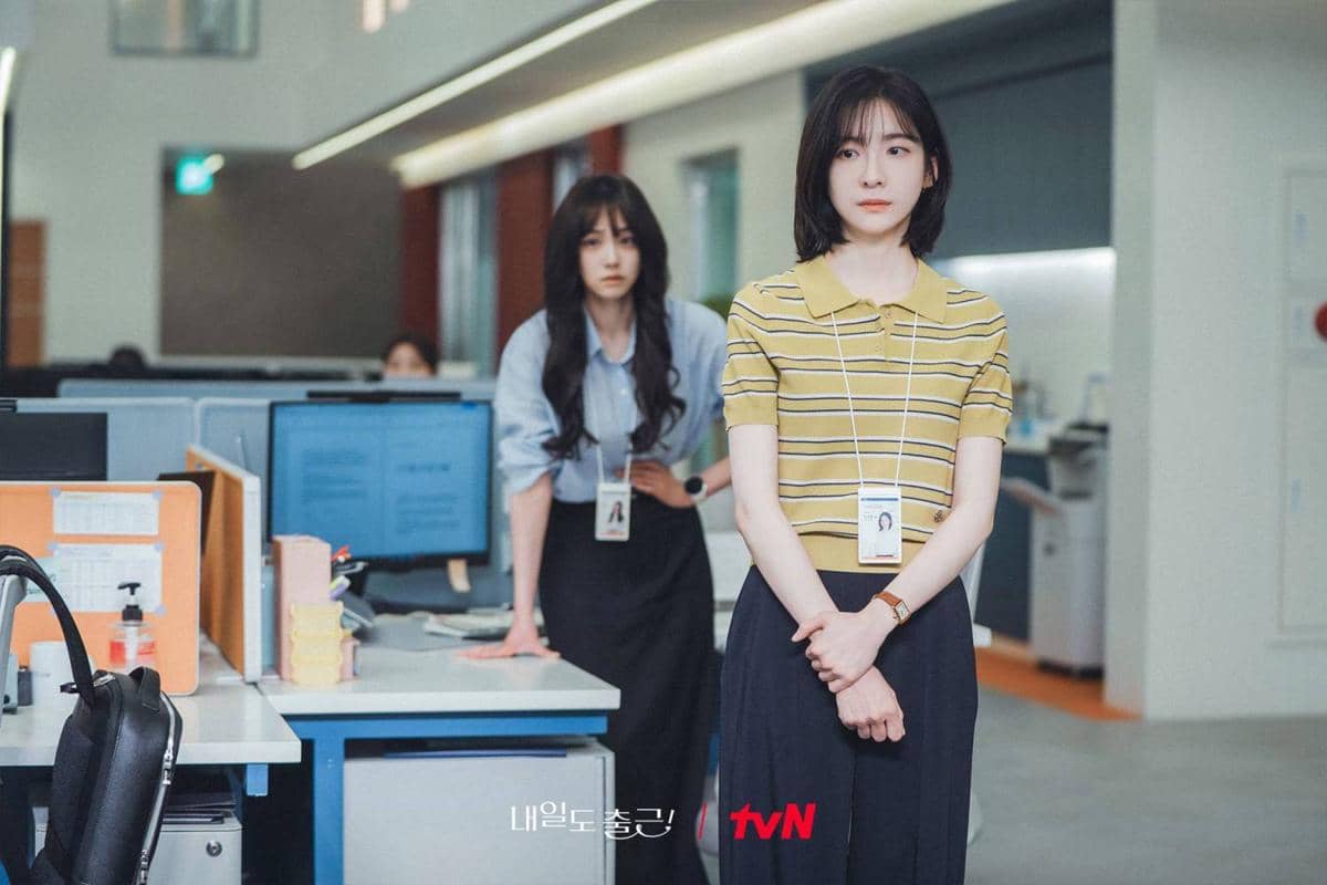 Cuplikan drama Korea See You at Work Tomorrow