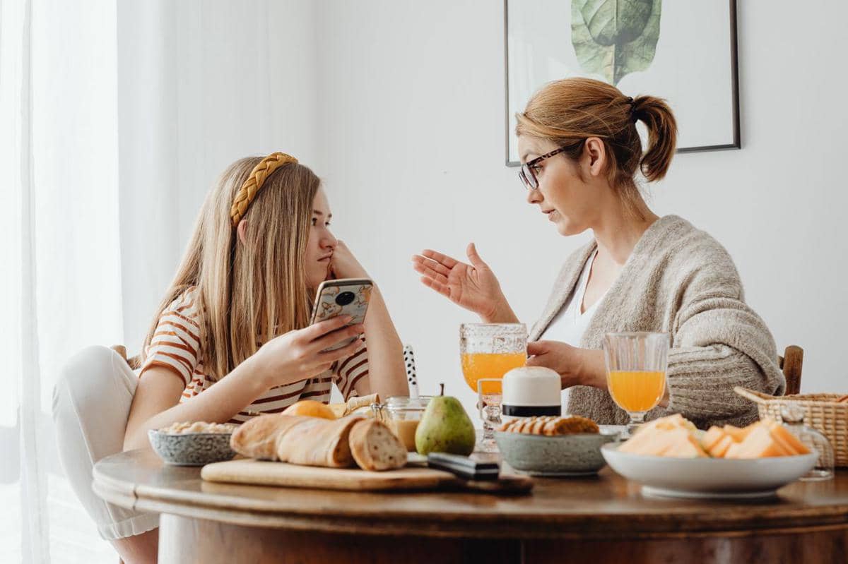 Cara Parenting Terbaik Berdasarkan Zodiak Anak, Ortu Catat!