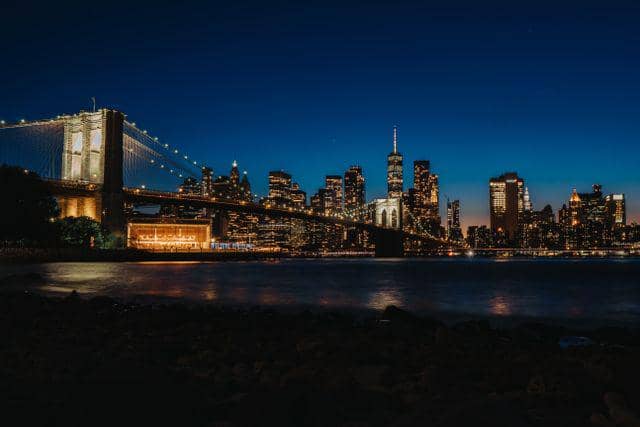 Nonton Piala Dunia 2026 di New York? Kunjungi 5 Spot Night Walk Ini