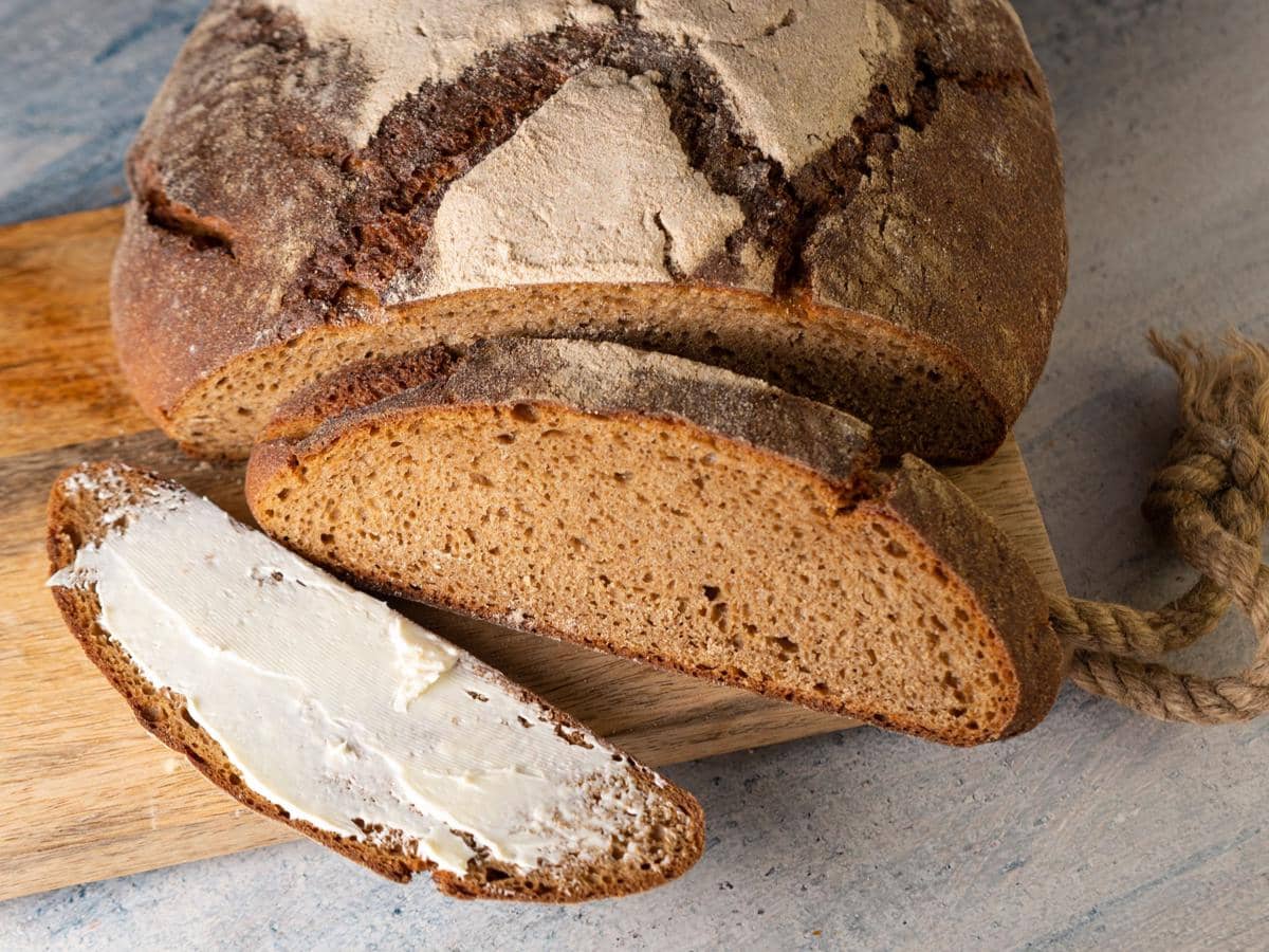 8 Topping Sourdough dengan Olesan Ricotta, Bisa Manis atau Gurih!