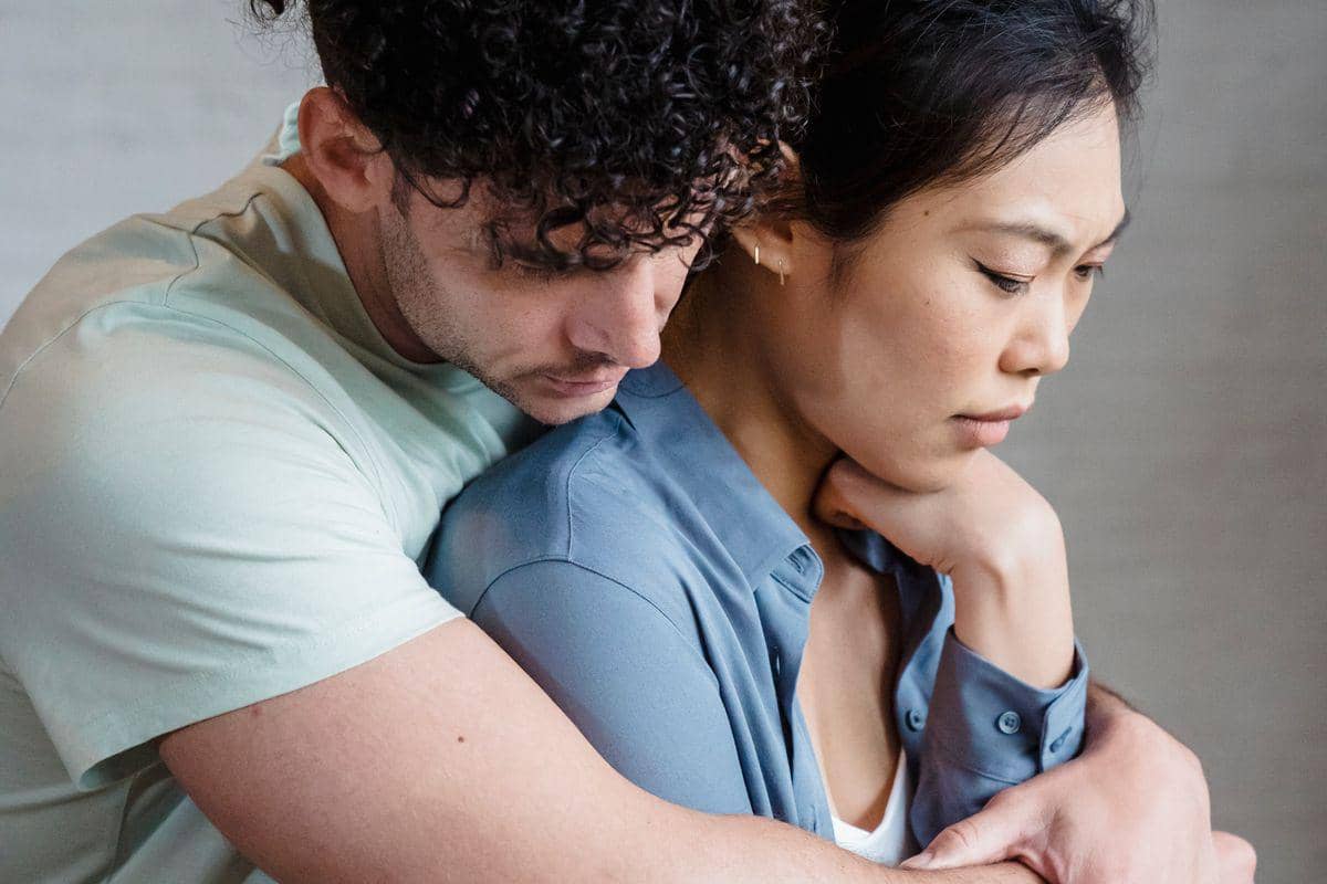 Trauma Bonding: 5 Tanda Kamu Terjebak dalam Hubungan Toksik