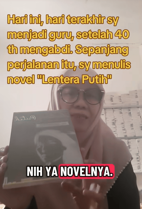 Potret Bu Ijah, guru honorer yang digaji Rp414 ribu. 