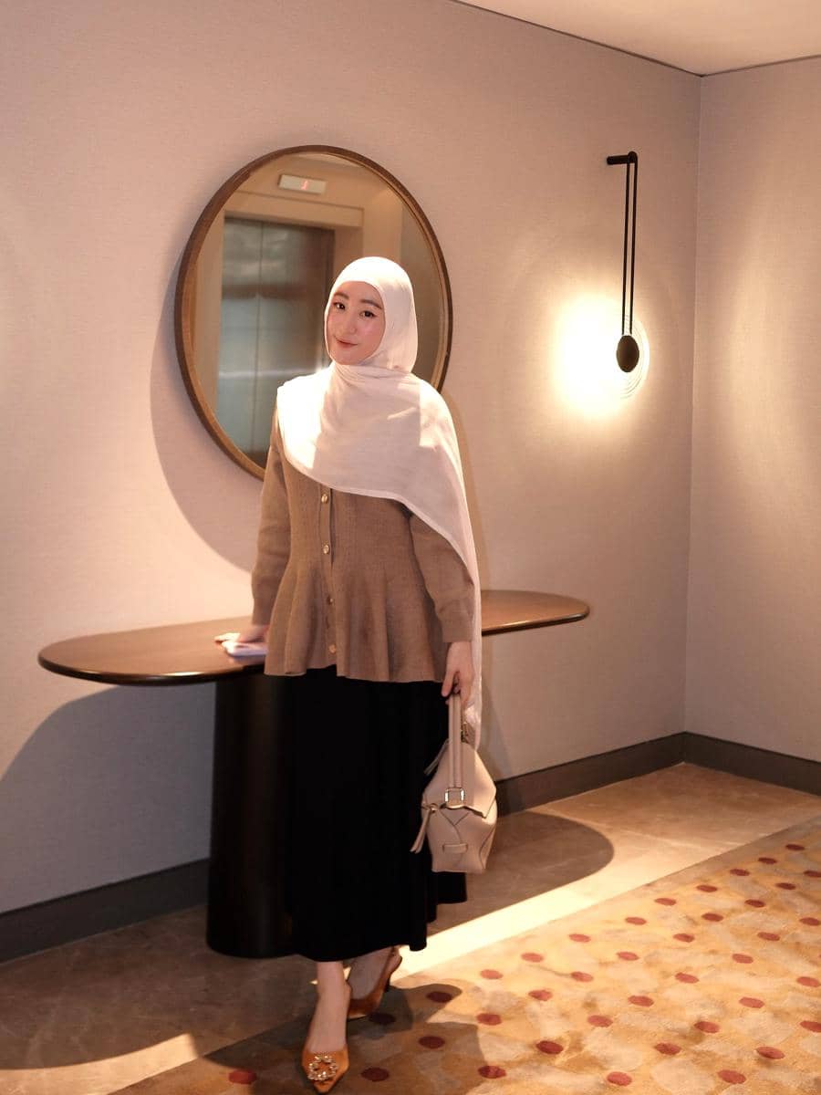 Inspirasi OOTD ala Larissa Chou
