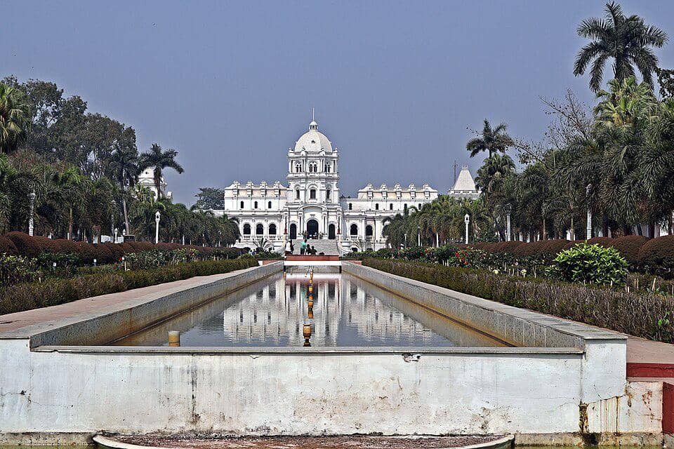 Istana Ujjayanta di India