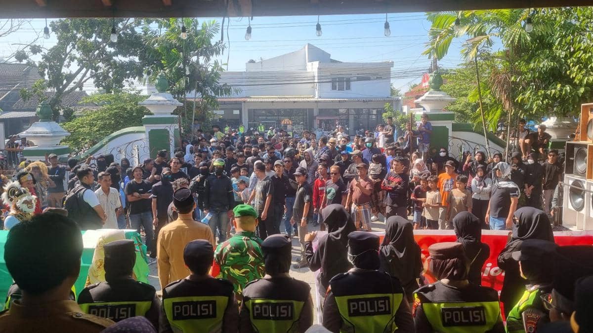 Warga Banyon Geruduk Kantor Kalurahan Pendowoharjo, Tuntut Dukuh Dicopot
