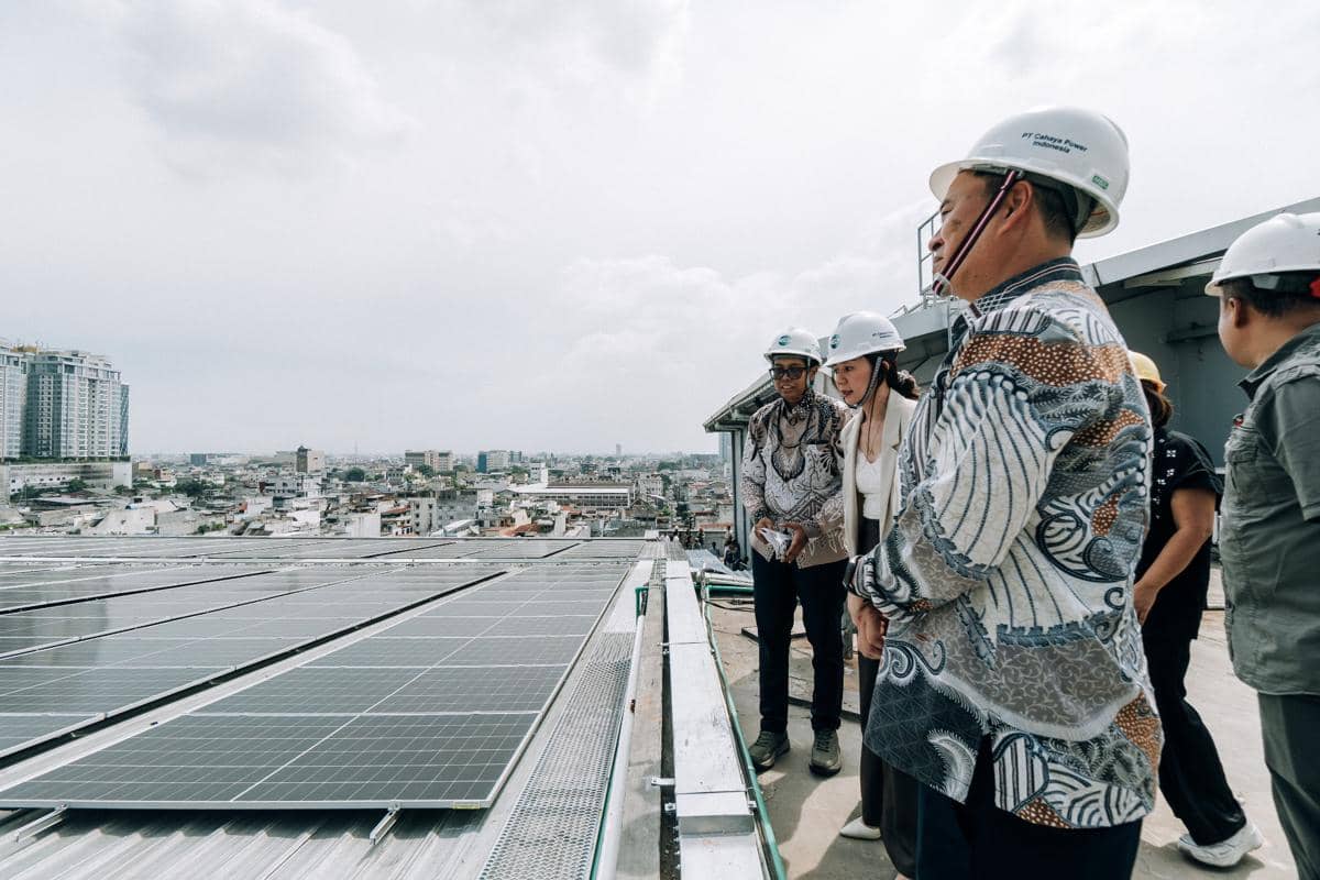 Sun Plaza Resmi Jadi Mal Kelima yang Memanfaatkan PLTS Atap