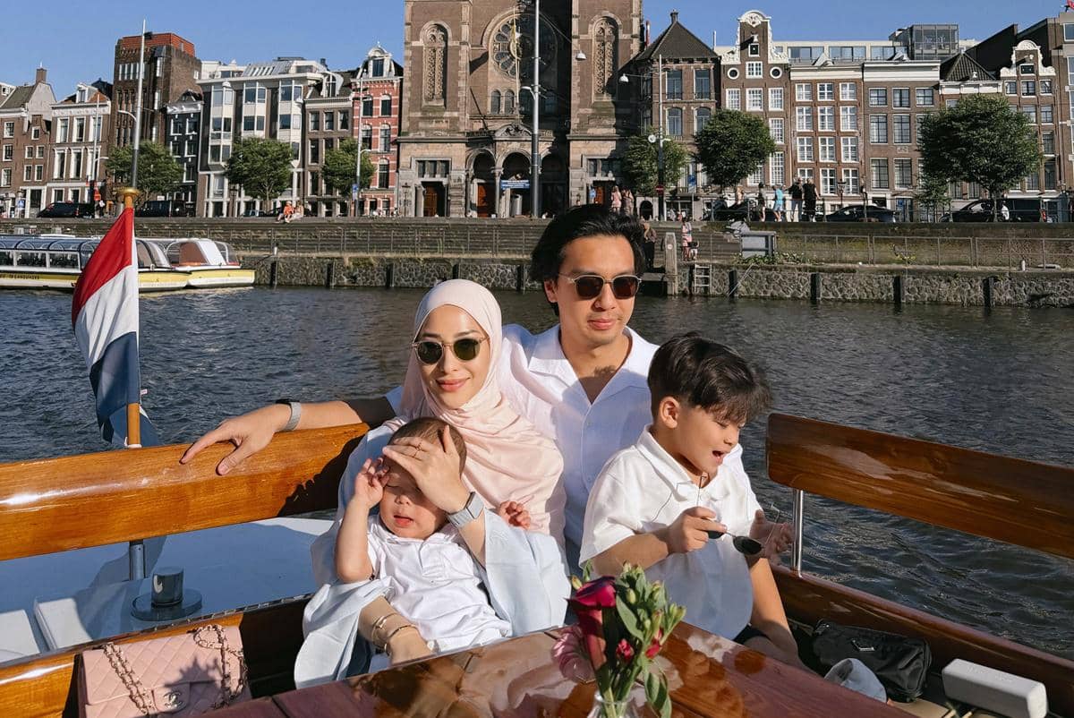 Momen Liburan Nikita Willy di Amsterdam, Naik Kapal di Open Havenfront
