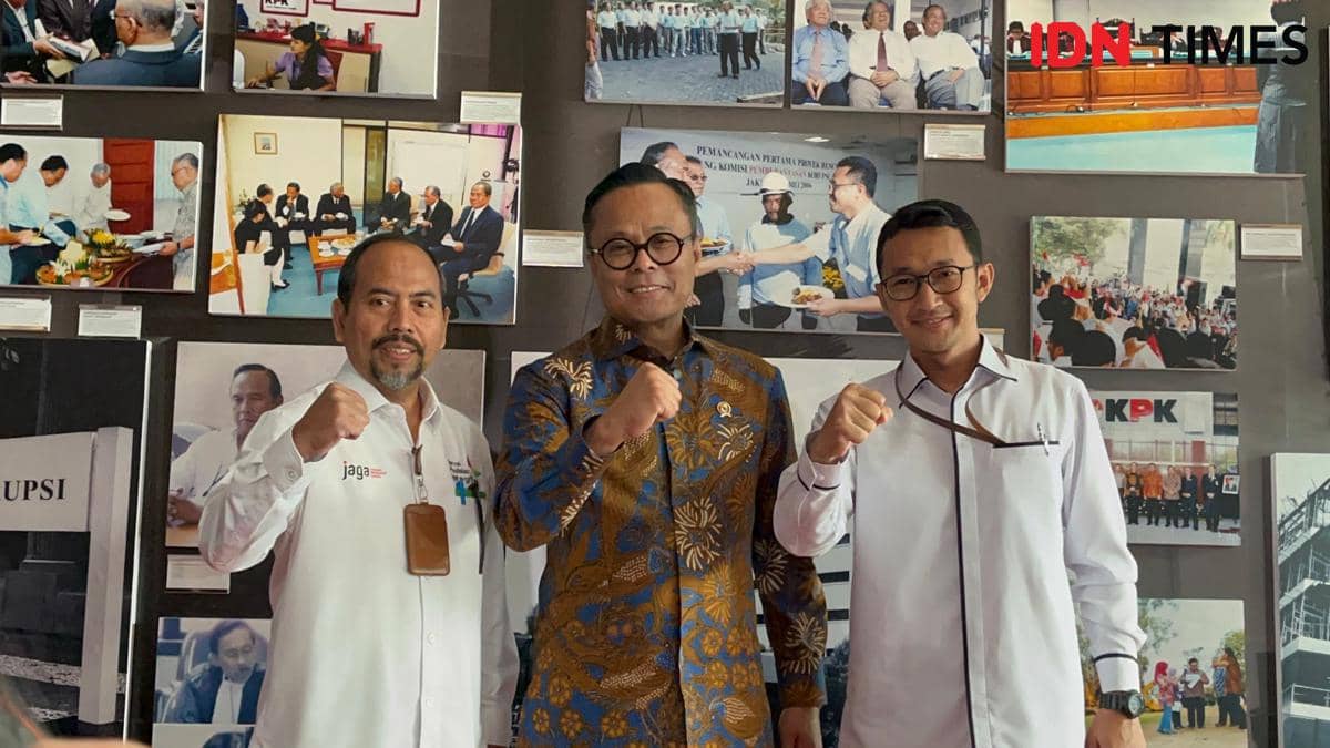 COO Danantara Dony Oskaria bersama Deputi Pencegahan dan Monitoring Aminuddin. (IDN Times/Aryodamar)