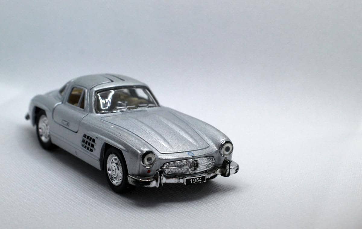 ilustrasi diecast