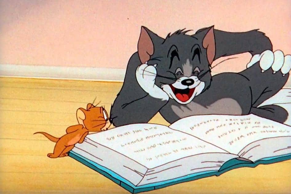 Tom menjalankan taktik untuk membuat Jerry penasaran pada keseruan yang sedang dilakukannya