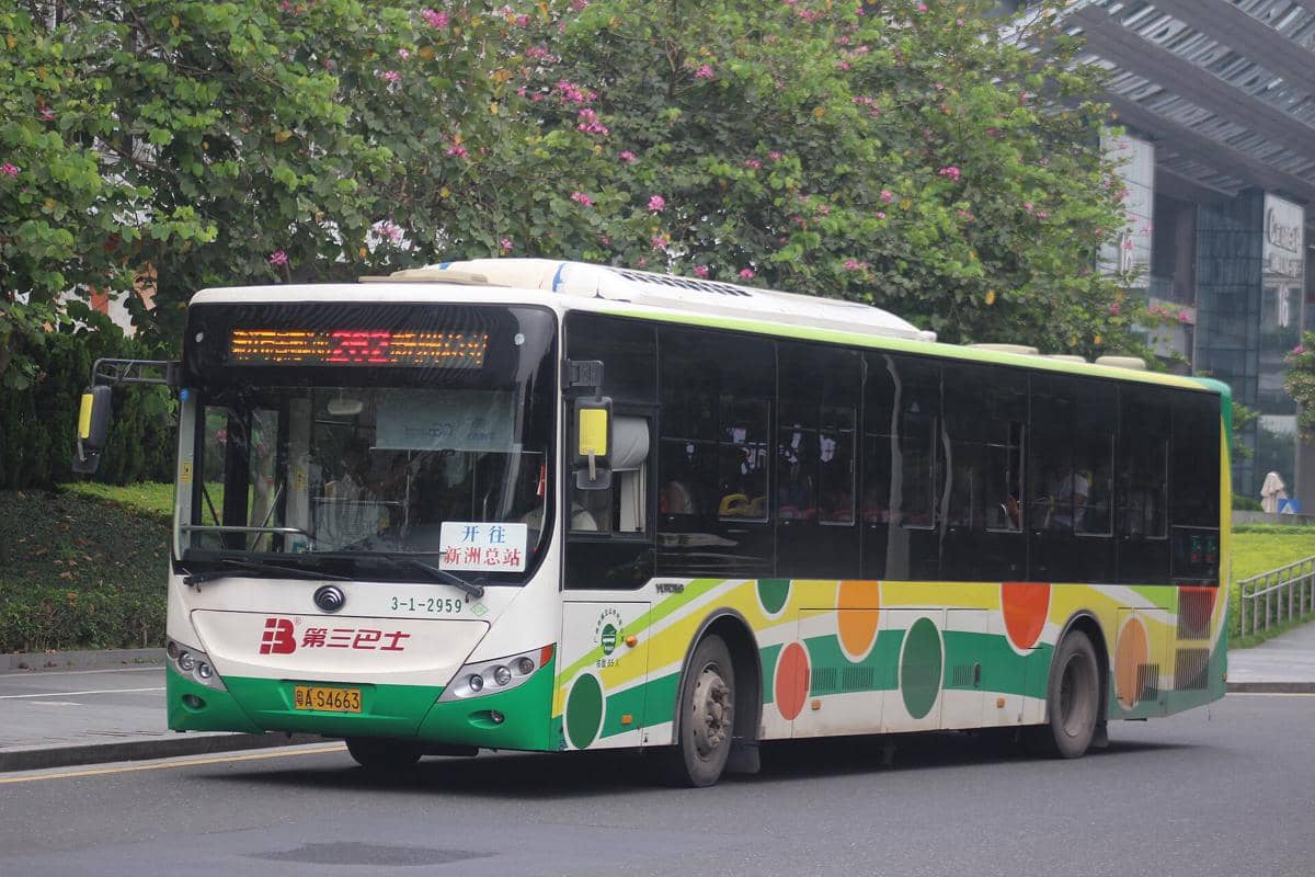 potret bus di Guangzhou