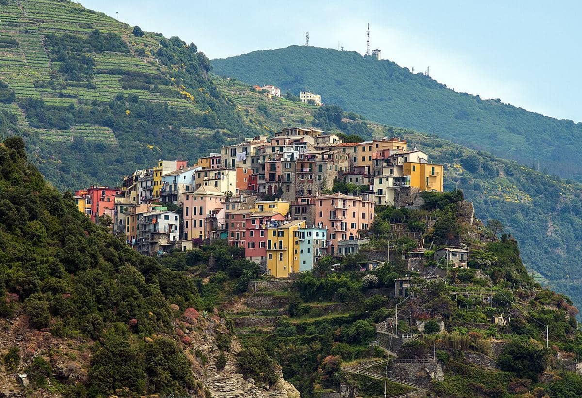 Corniglia, salah satu dari lima desa pesisir yang membentuk wilayah Cinque Terre.