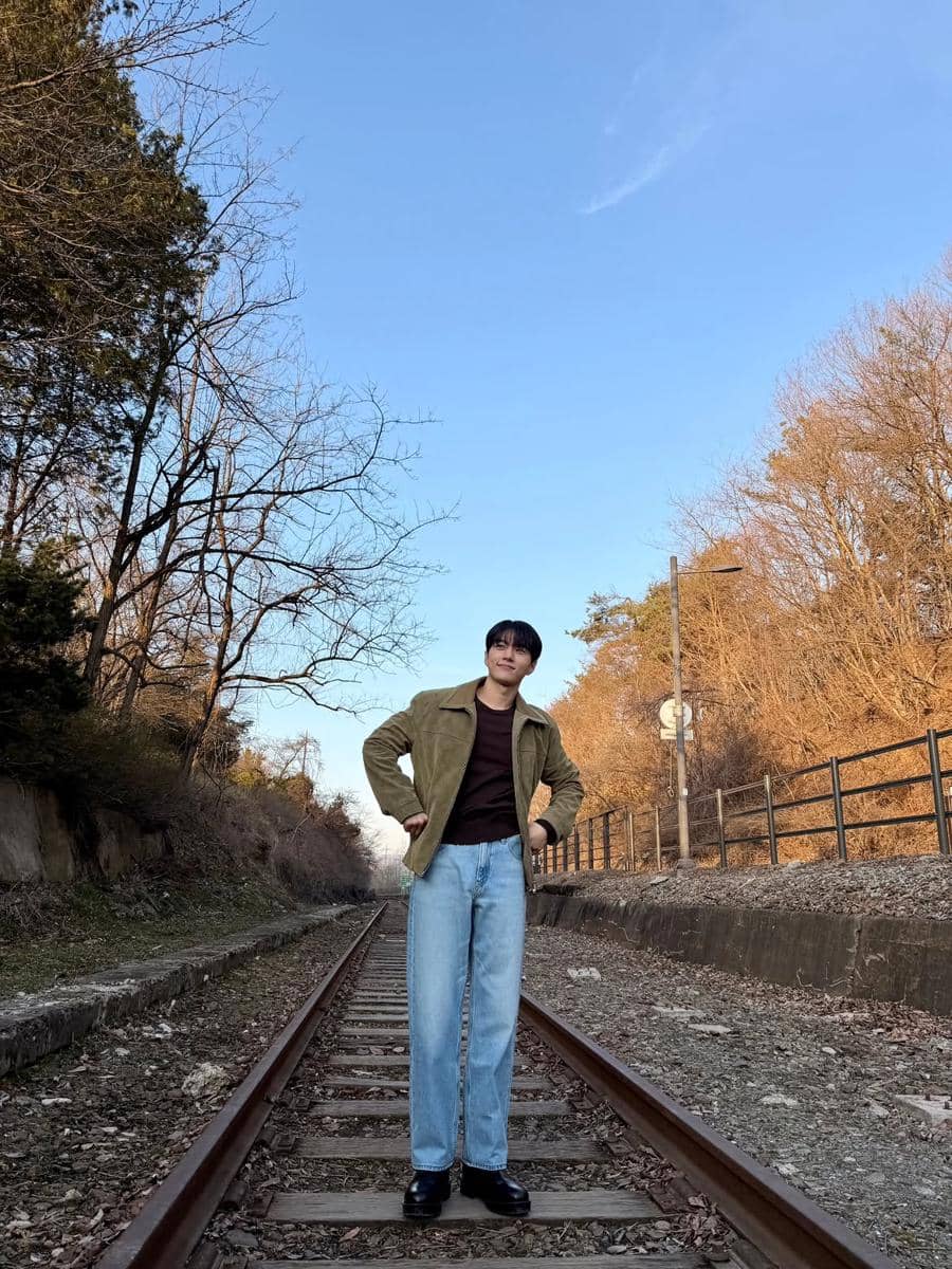 ide daily outfit anti ribet ala Kim Myung Soo (L)