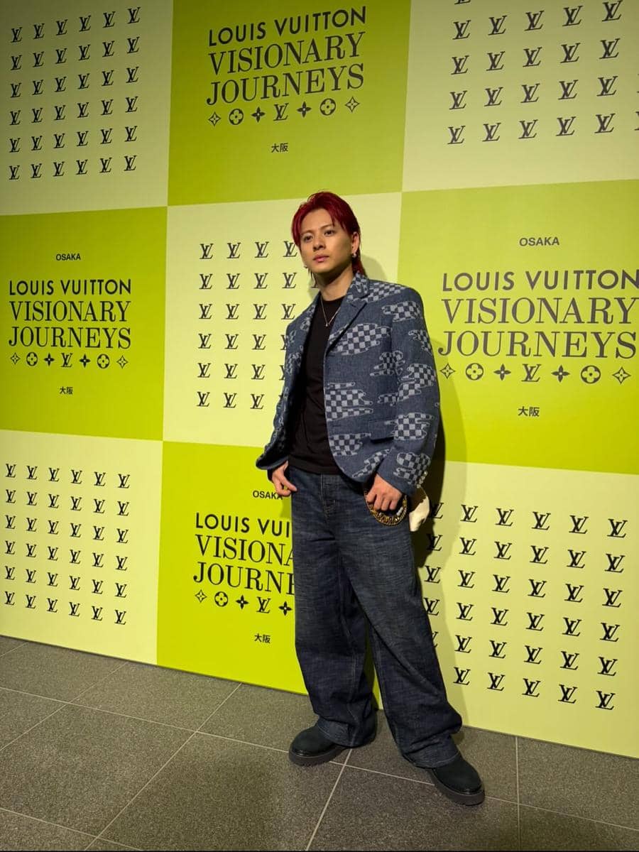 padu padan baggy pants ala Sho Hirano