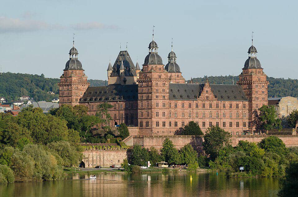 Istana Johannisburg di Jerman
