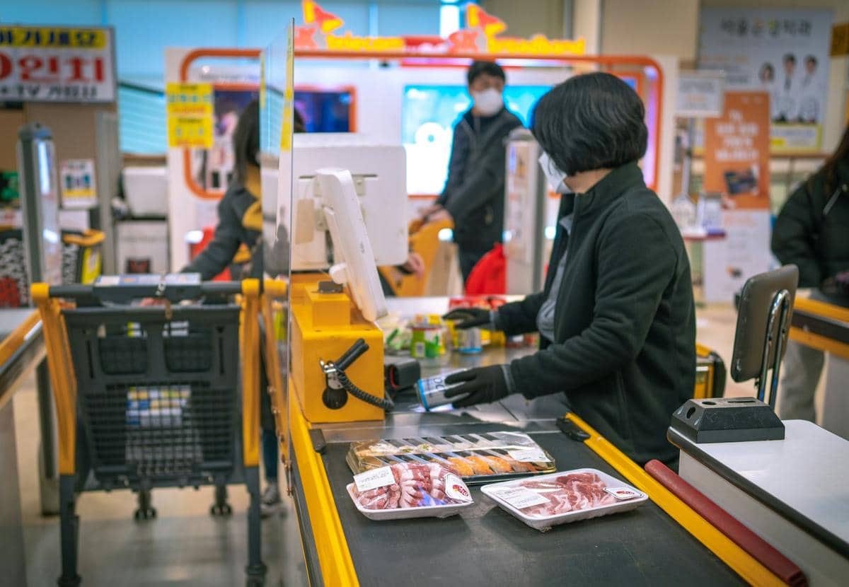 ilustrasi kasir supermarket