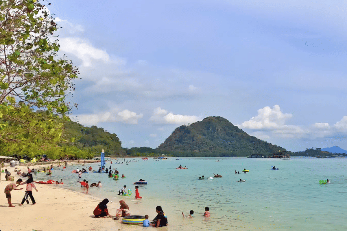 Pantai Sari Ringgung, Lampung