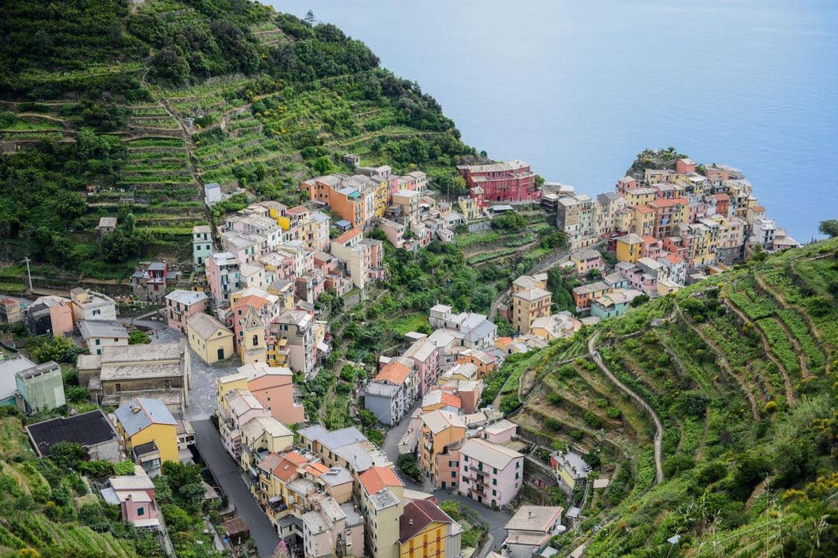 Manarola, salah satu dari lima desa pesisir yang membentuk wilayah Cinque Terre.
