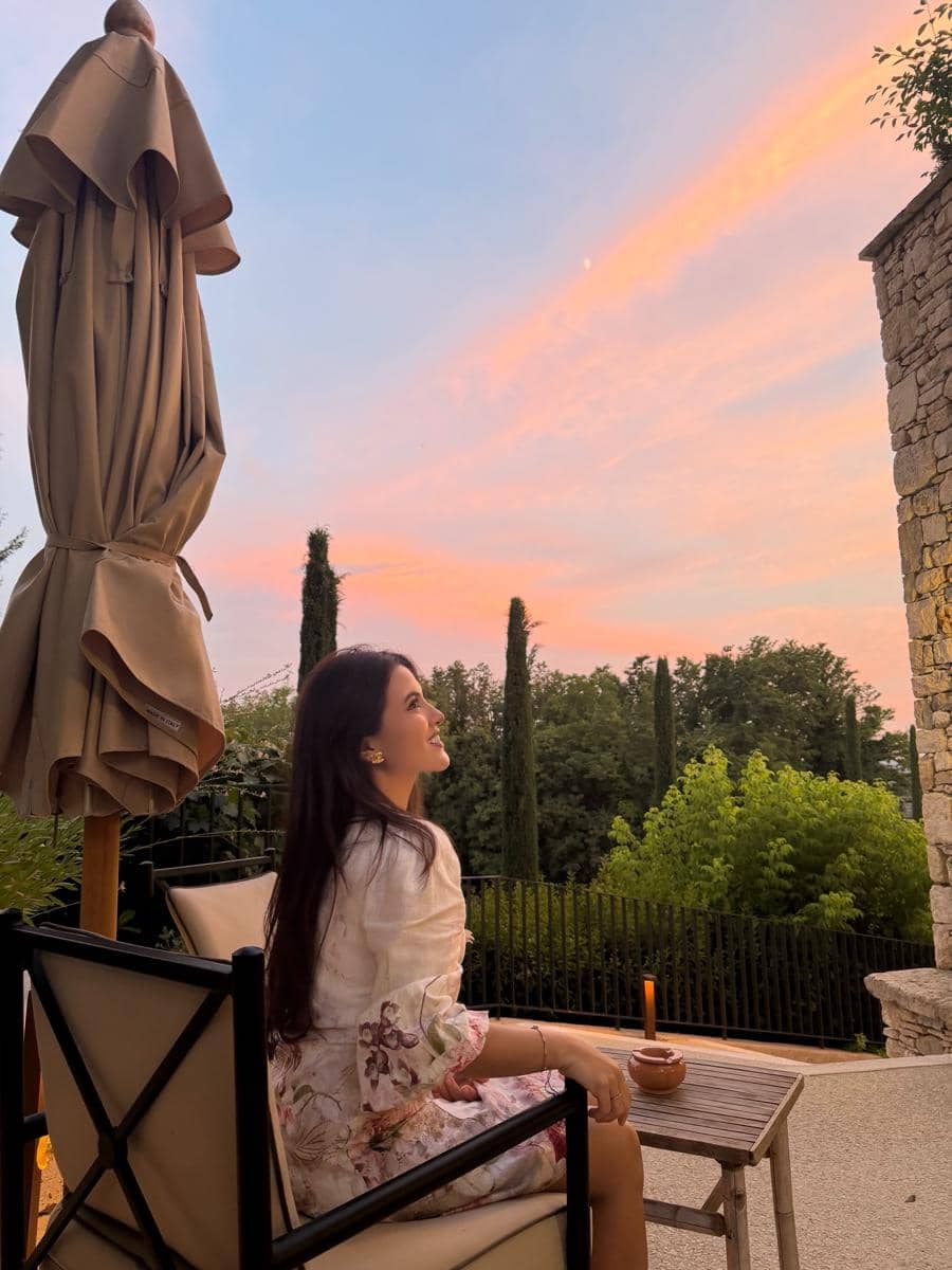 Marsha Aruan berlibur di Provence, Prancis