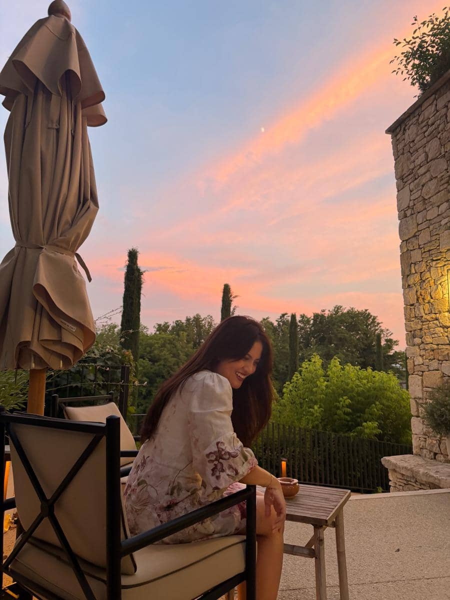 Marsha Aruan berlibur di Provence, Prancis