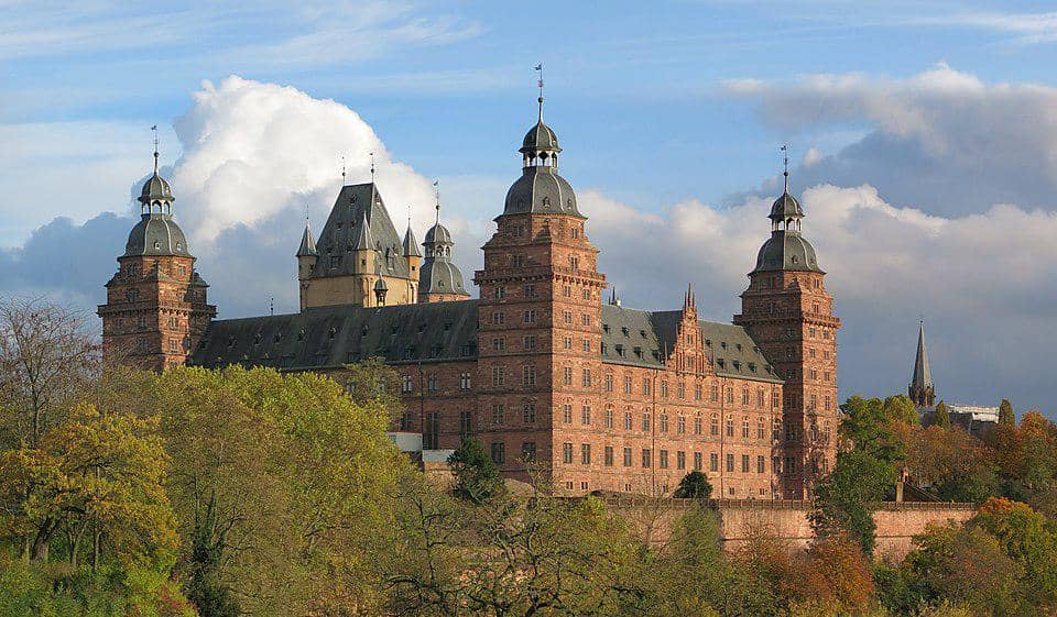 Istana Johannisburg di Jerman