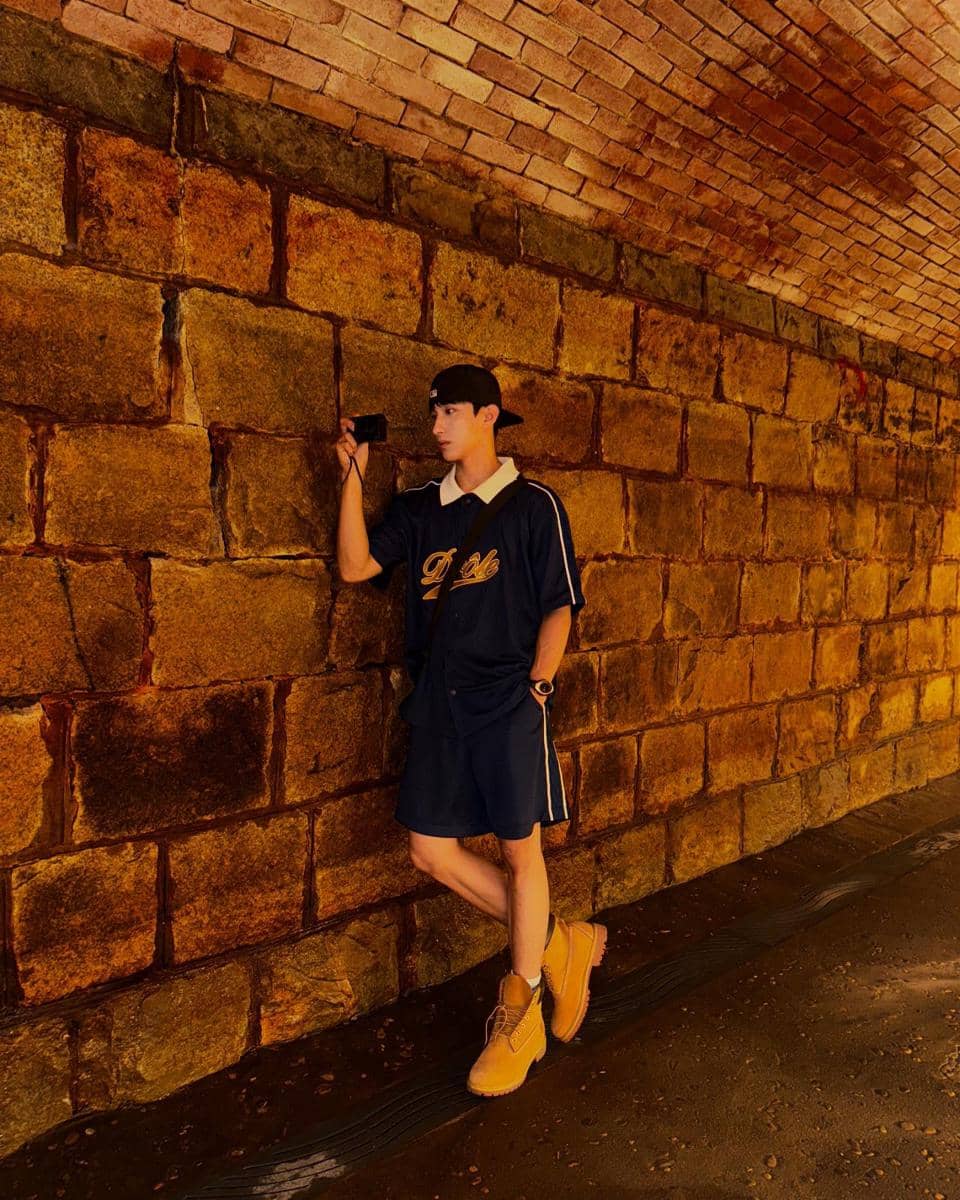 outfit DK Seventeen (instagram.com/dk_is_dokyeom)