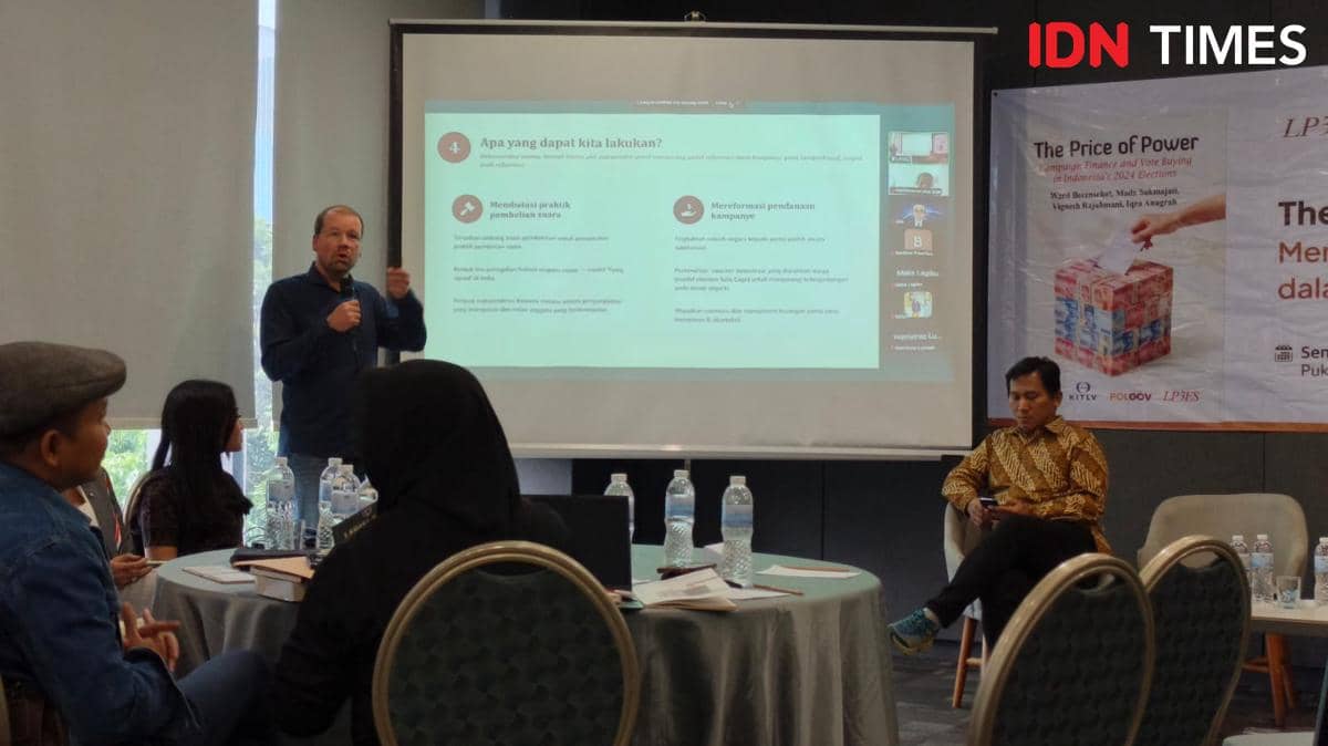 Diskusi dan peluncuran buku LP3ES