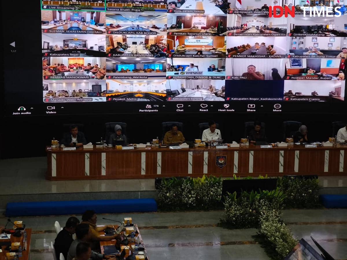 Mendagri dan Luhut Ajak 43 Kepala Daerah Bahas Digitalisasi Bansos