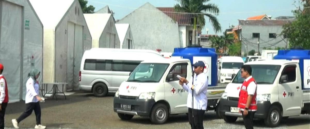 Ketua Umum PMI Jusuf Kalla memimpin Apel Kesiapsiagaan Kekeringan Tahun 2026 di Gudang Darurat PMI, Jakarta Selatan