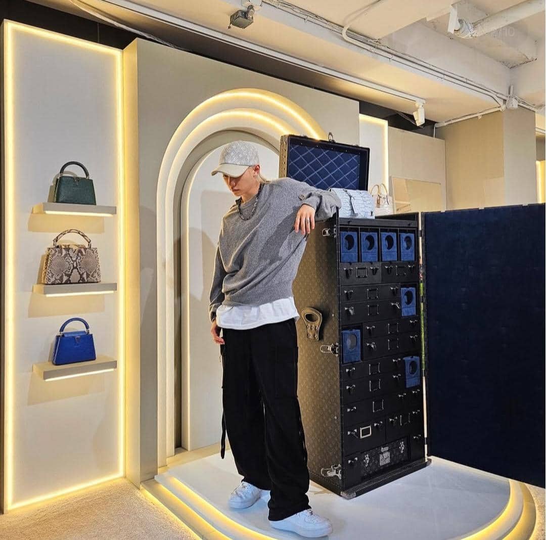 Outfit Felix Stray Kids