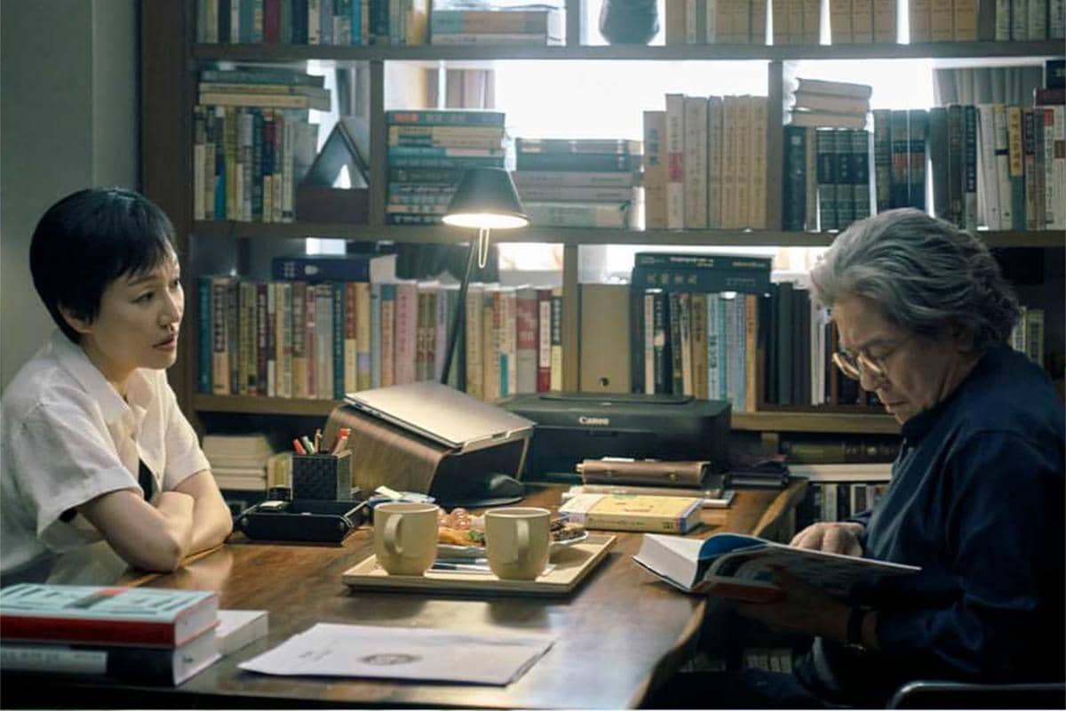Jin Kyung dan Choi Min Sik di drakor Notes from the Last Row
