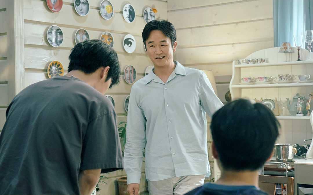 Kim Jong Tae di drama Notes from the Last Row