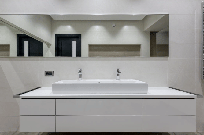 ilustrasi countertop kamar mandi berukuran besar