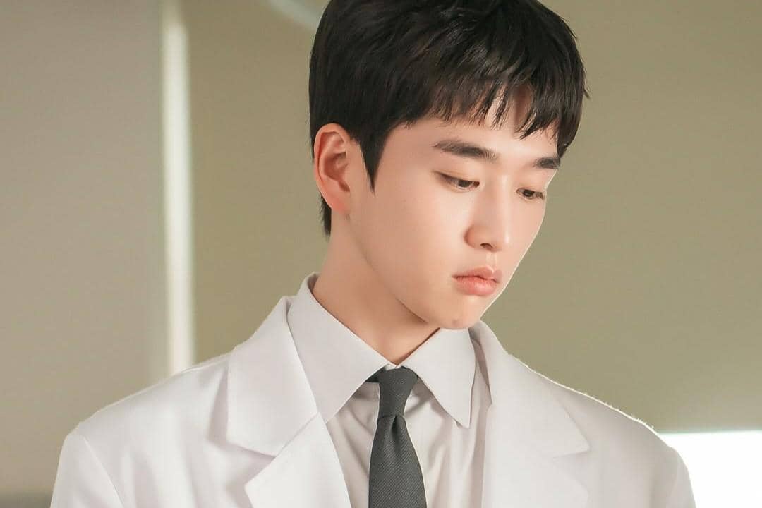 7 Insecurity Yong Ju Cheon di Doctor On The Edge, Relate?