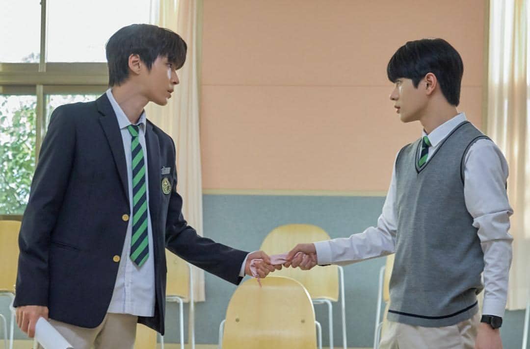Hwang In Yeop dan Choi Bo Min di drama 18 Again
