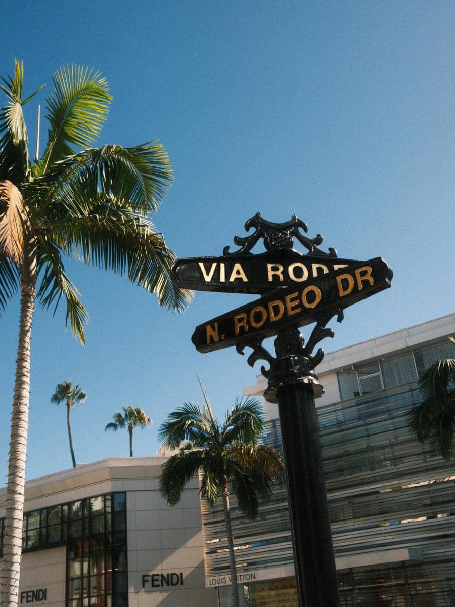 Natasha Wilona jalan-jalan di Rodeo Drive