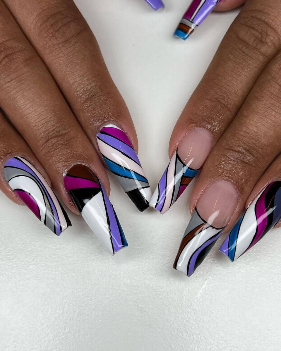 Inspirasi nail art bergaya Pucci Nail