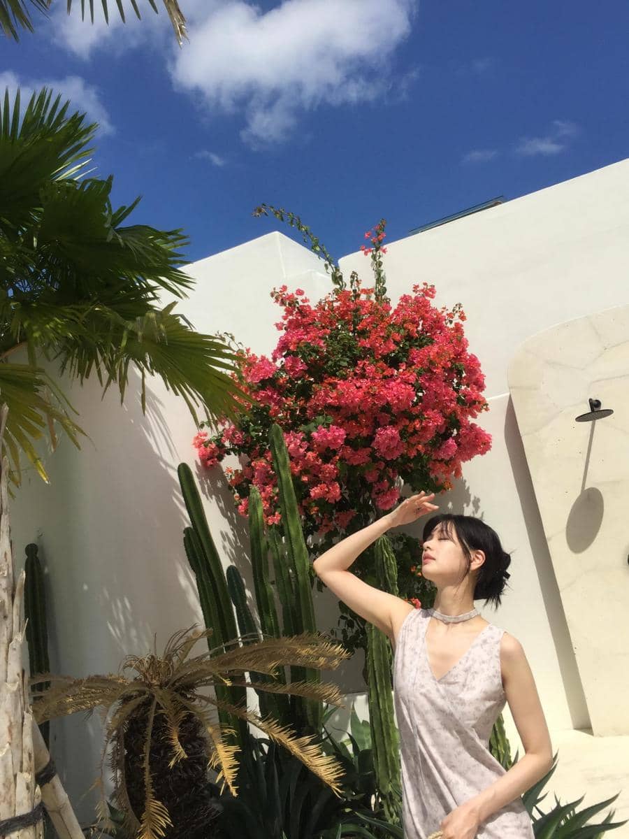 potret Jung So Min liburan di Bali